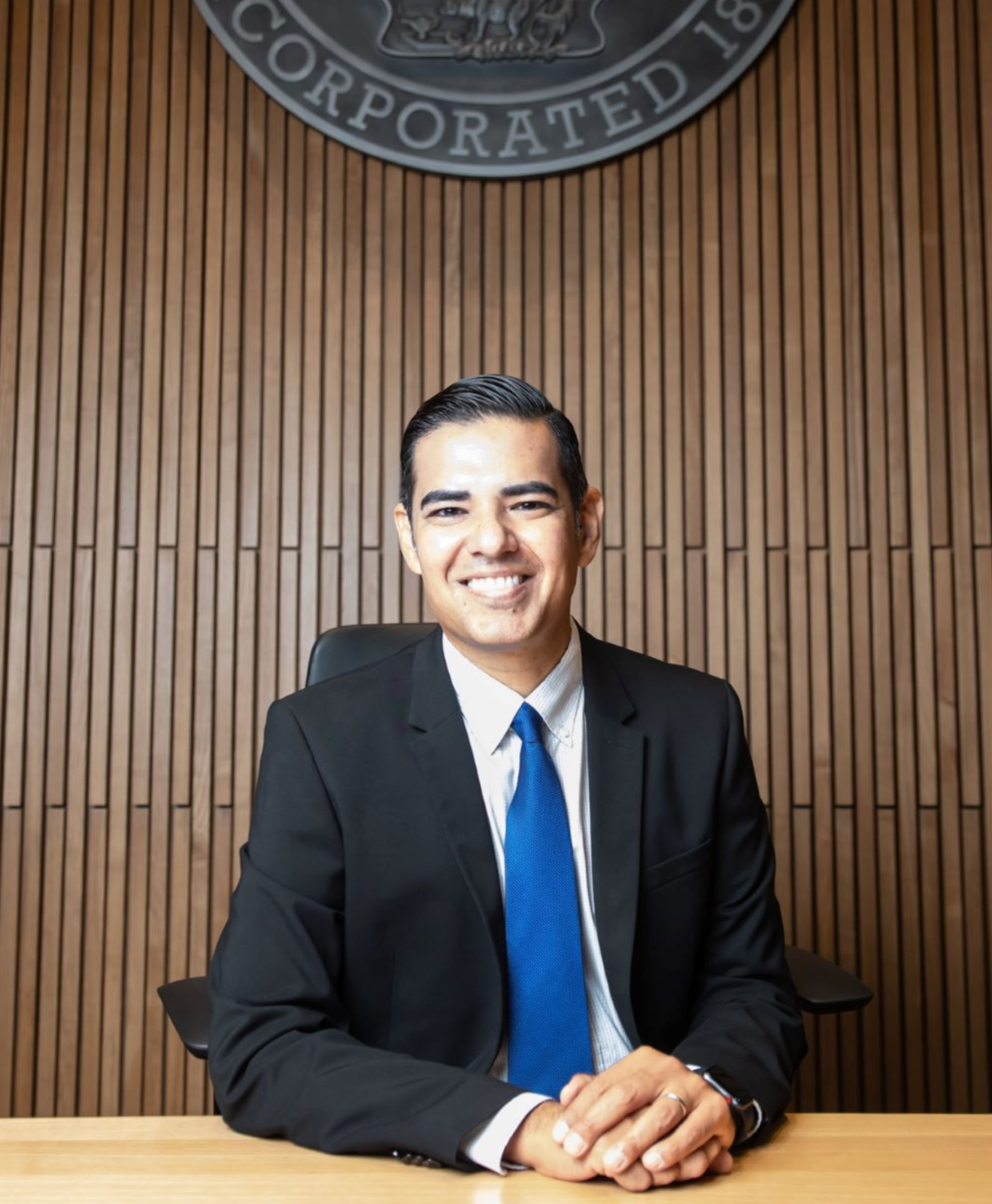 Robert Garcia Headshot