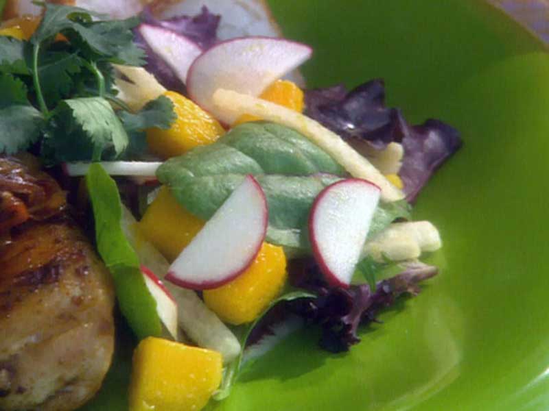 Mango, Jicama and Radish Salad with Peanut Dressing: closeup
