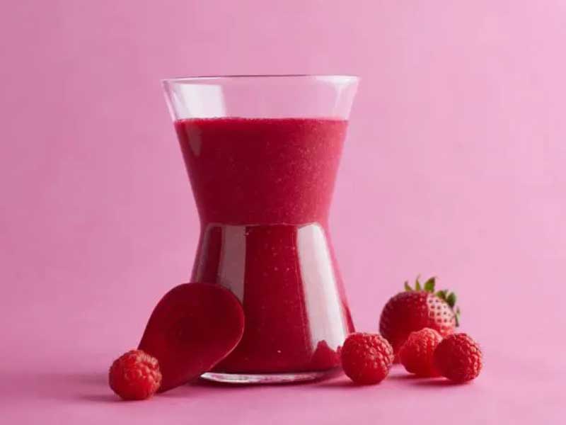 Red Berry-and-Beet Smoothie in jar